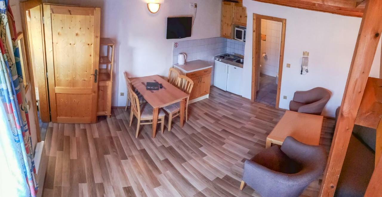 Apartman 311 Tatralandia Liptovsky Mikulas Exterior foto
