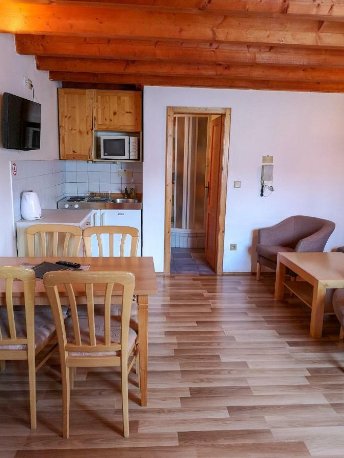 Apartman 311 Tatralandia Liptovsky Mikulas Exterior foto